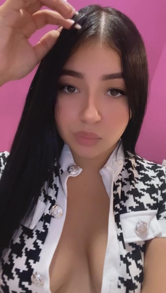 643586547: Chica busca chico en Sevilla