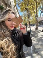 618372419: Chica busca chico en Madrid