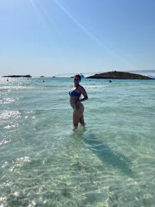 615601935: Chica busca chico en Madrid